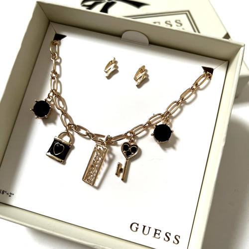 Collana borchie orecchini - e, g