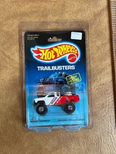 Hot Wheels Trailbusters Nissan