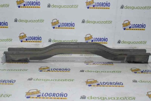 60683266 refuerzo paragolpes