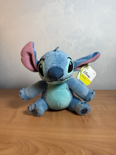 Nwt disney stitch - nwt,