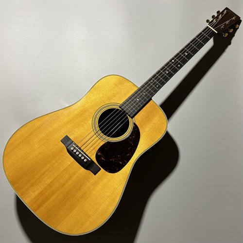 Martin 2023 2775360 - d-28,