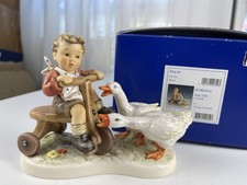 Figurina Hummel 2082 Via! 16