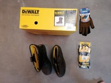 Stivali di sicurezza  + guanti speciali + scarpe accetto proposte