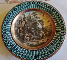 Vecchio e bellissimo piatto da