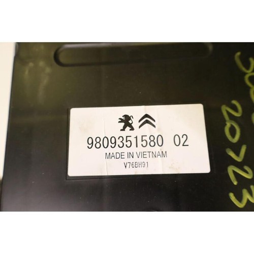 Subwoofer post peugeot 3008 - peugeot,
