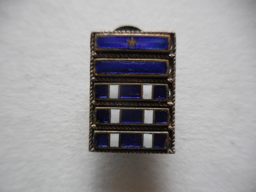 Distintivo con piedino - distintivo,