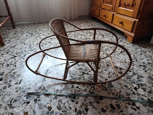 Sedia dondolo vintage per - a,