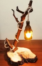 Lampada artigianale in legno e