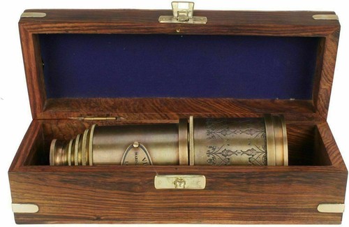 Antico telescopio marino