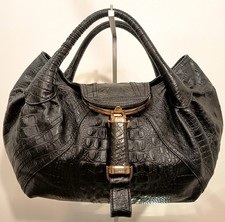 Sac à main cuir noir  FENDI