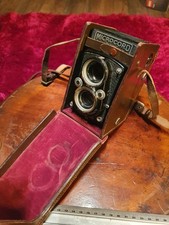 Fotocamera e custodia vintage