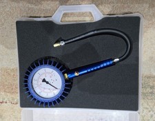 manometro pressione gomme alla