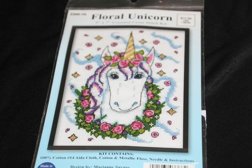 Fiori unicorno floreale