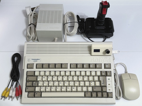 Commodore amiga a600 - a600,