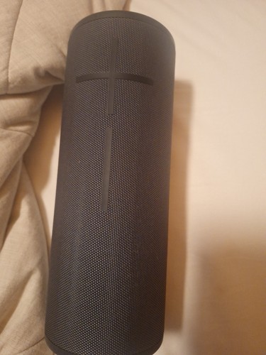 Ultimate ears megaboom - ears,