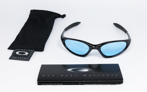 Vintage sunglasses oakley - vintage,