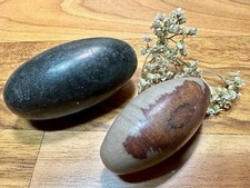 LOT DE 2 SHIVA LINGAM -