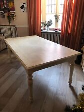 tavolo da pranzo shabby chic con sedie