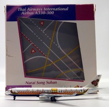 N. 0670 Herpa Wings 5133020