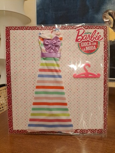 Barbie gioca con - la, 2018