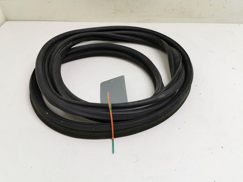 Trunk lid seal - trunk,