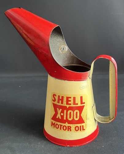 Shell x100 motor oil - x100, pourer