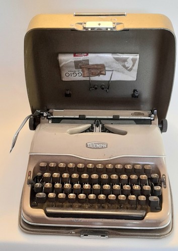Macchina scrivere triumph - da,