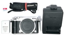 Fotocamera Nikon 1 J5 argento