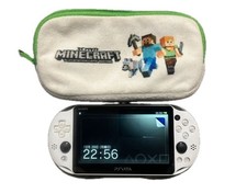 PlayStation Vita PCH 2000