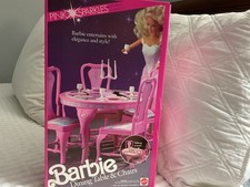 Tavolo e sedie sala da pranzo