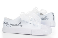 Sneakers da sposa avorio fatte