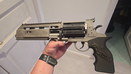 Resident evil requiem replica - evil,