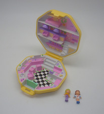 Polly's Hairdressing Salon -