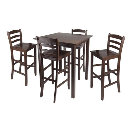 Winsome parkland set pub - set,