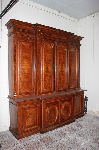 Grande credenza doppio corpo - grande,