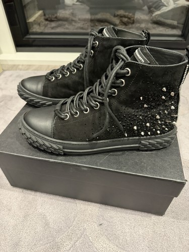 Giuseppe zanotti blabber - giuseppe,