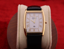Orologio elegante vintage uomo