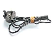 Cavo di alimentazione da C7 a spina tripolare inglese con fusibile