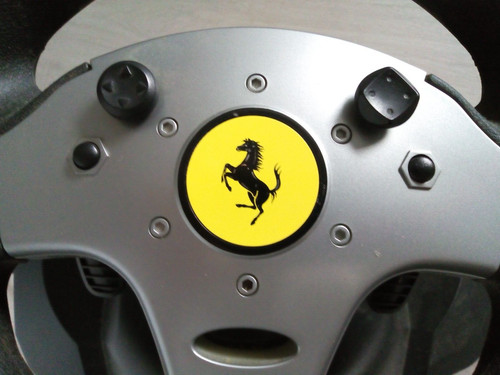 Volante thrustmaster ferrari - thrustmaster,