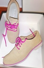 Scarpe da donna Timberland basse camosciate Earthkeepers. In ottimo stato. 