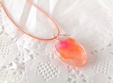 Collana ciondolo resina