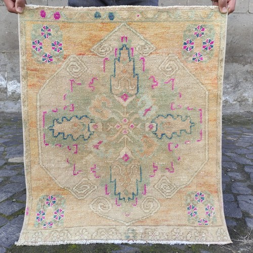 Tappeto quadrato antico 2x2