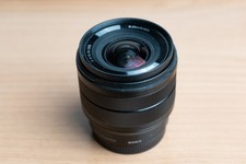 Sony E 10-18mm F4.0 Obbietivo Zoom - Nero (SEL1018.AE)