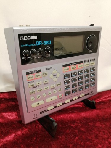 Boss 880 drum machine - dr,