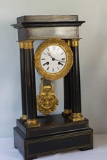 Pendule portique bois à