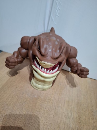 Raro street sharks big - raro,