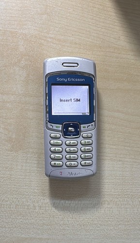 Sony ericsson t230 - sony, blu-grigio