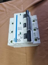 INTERRUTTORE AUTOMATICO