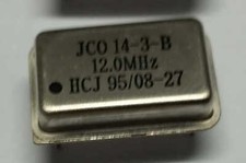 Oscillatore Ibrido al Quarzo