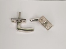 MANIGLIE PER FINESTRE